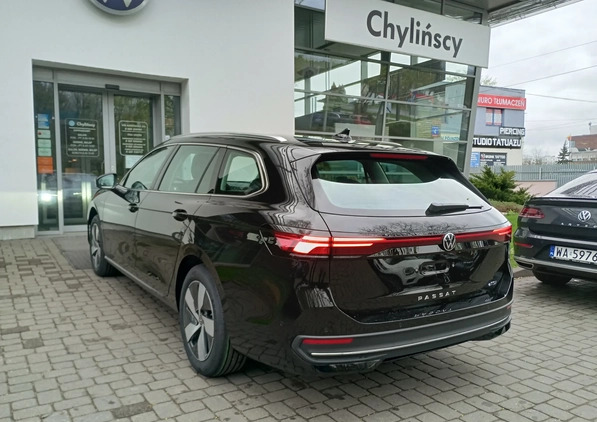 Volkswagen Passat cena 193500 przebieg: 10, rok produkcji 2024 z Kolonowskie małe 379